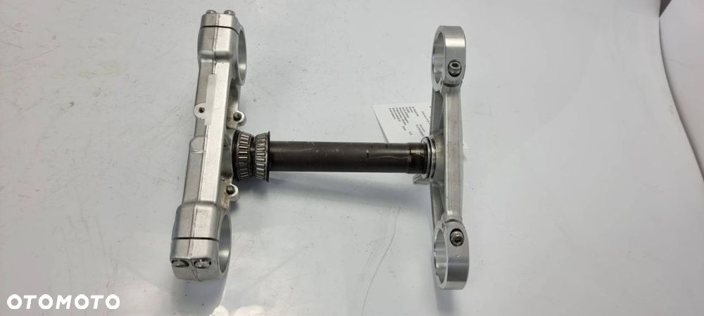 PÓŁKA DOLNA GORNA MOTOR DUCATI SUPERBIKE 848 - 2