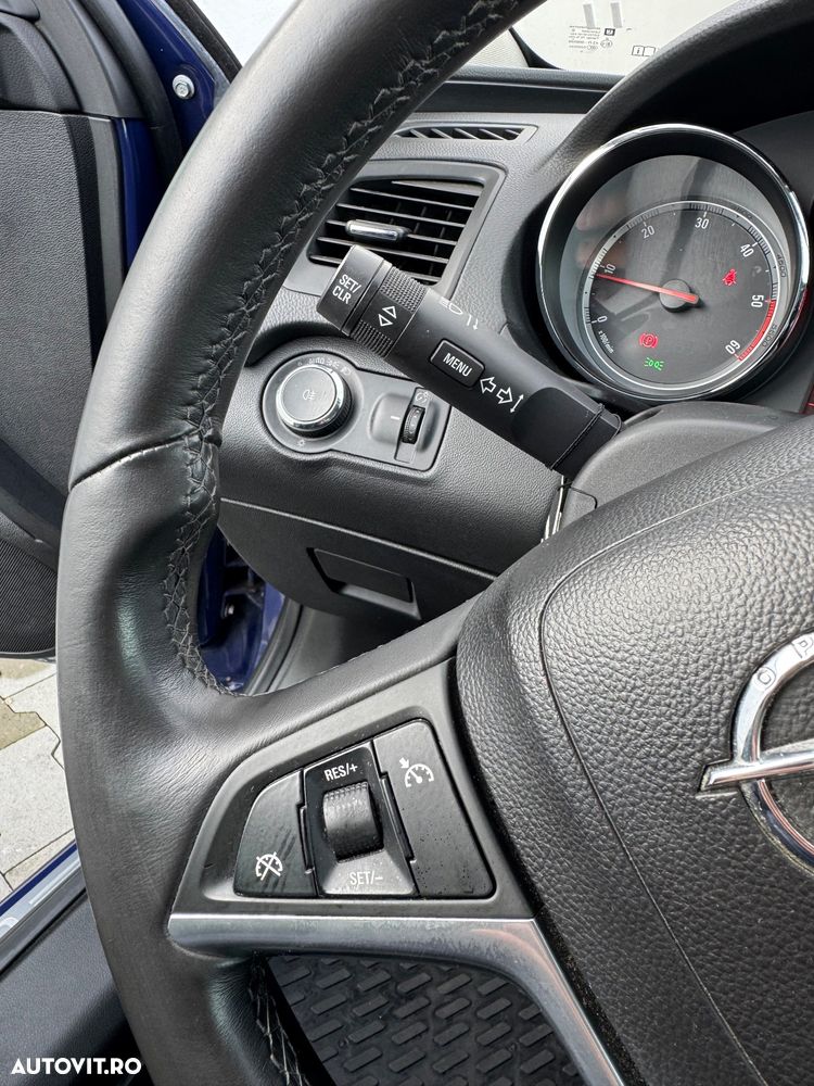 Opel Insignia 2.0 CDTI Sports Tourer Edition - 26