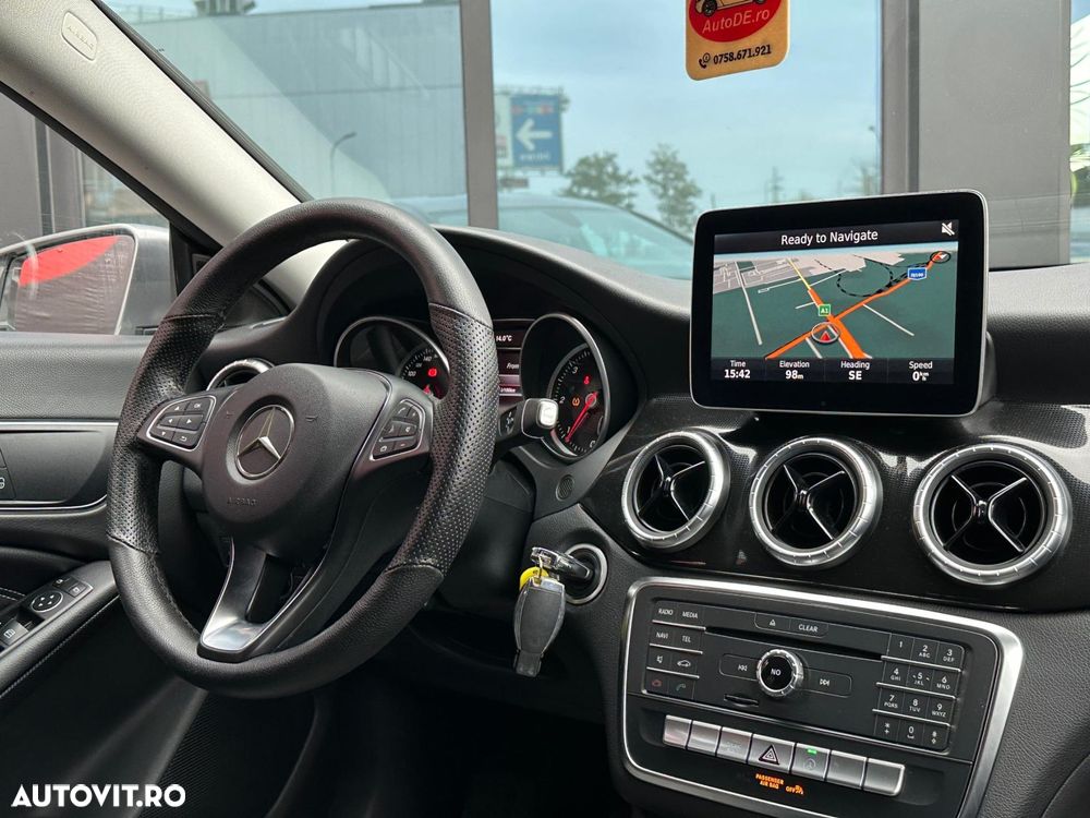 Mercedes-Benz CLA - 10