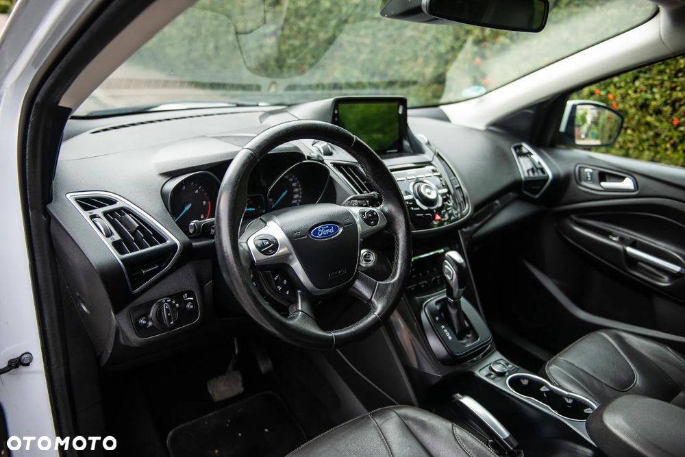 Ford Kuga 2.0 TDCi 4x4 Titanium - 20