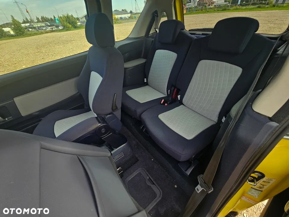 Peugeot 1007 1.4 Trendy 2-Tronic - 19