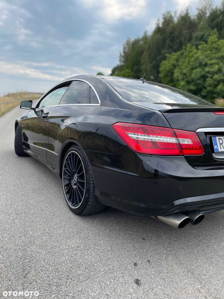 Mercedes-Benz Klasa E - 12