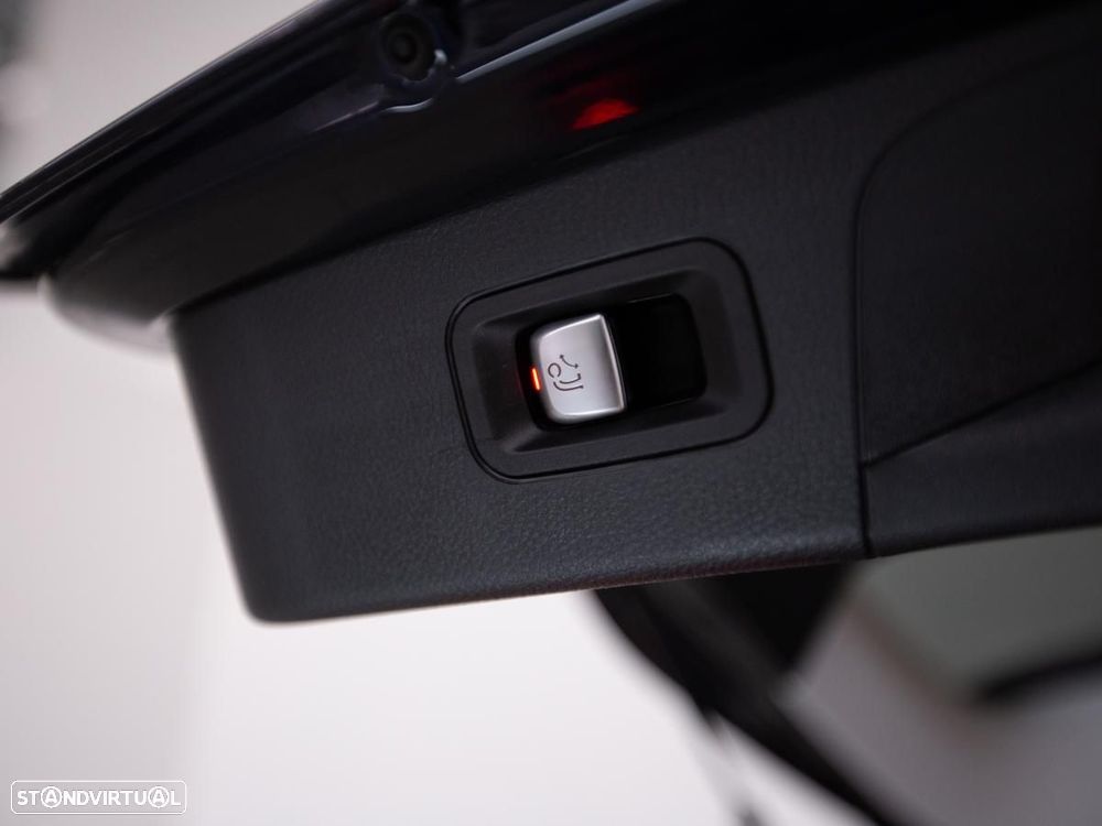 Mercedes-Benz GLC 300 de 4Matic - 17