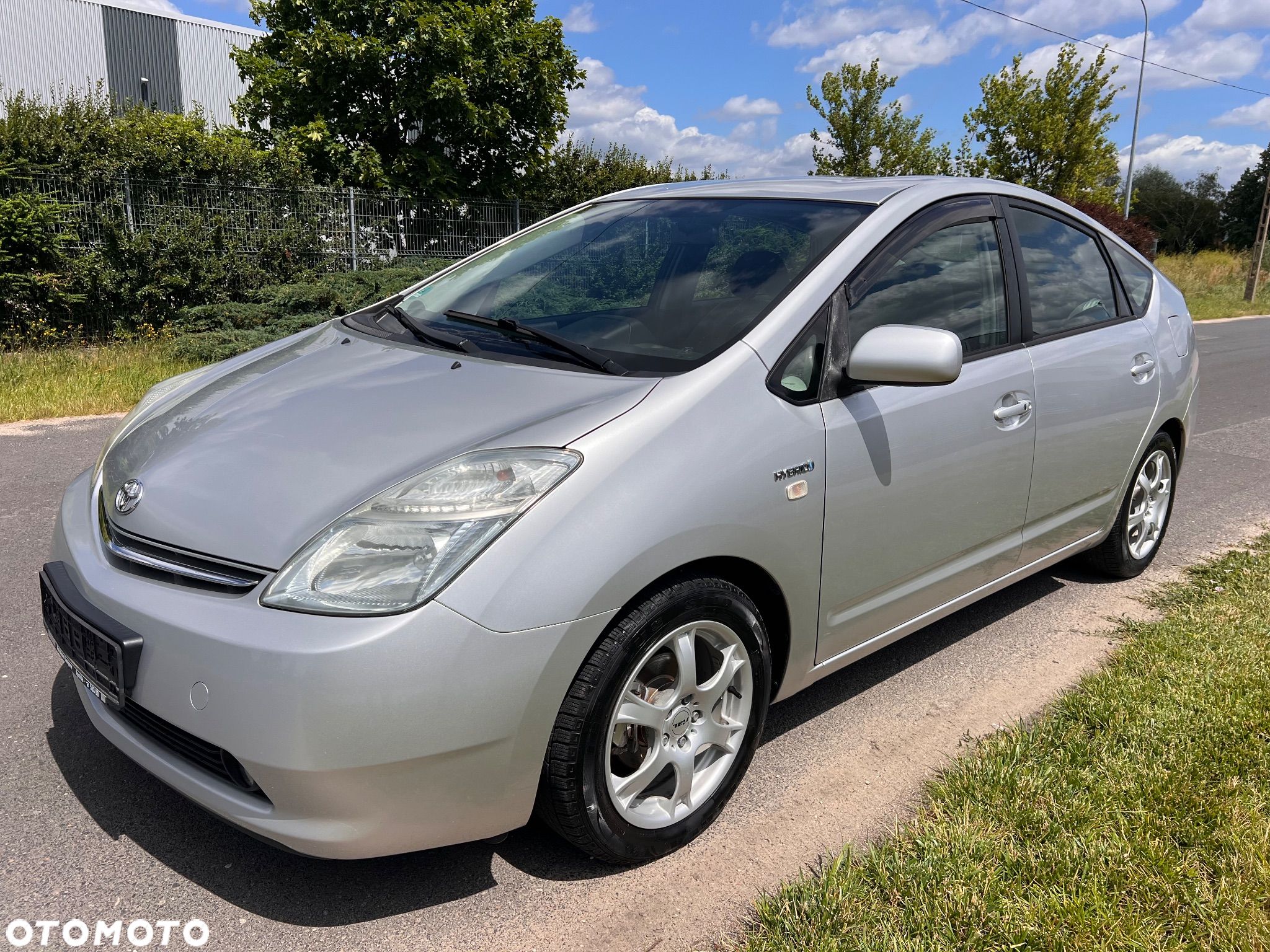 Toyota Prius (Hybrid) Executive - 1