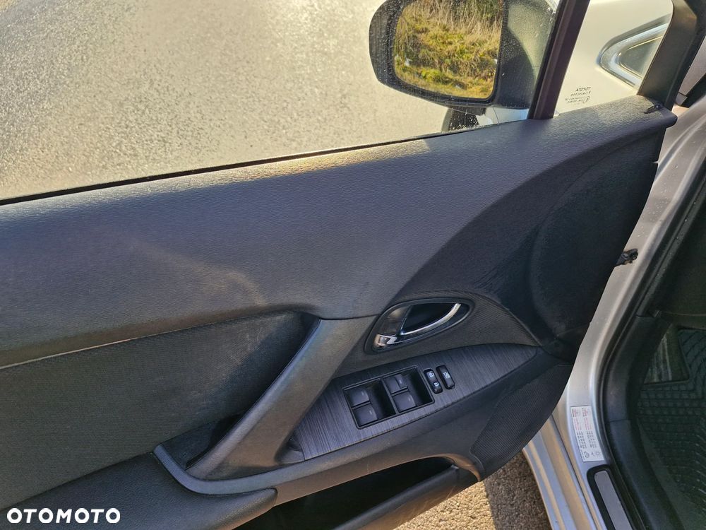 Toyota Avensis 2.0 Sol plus MS - 15