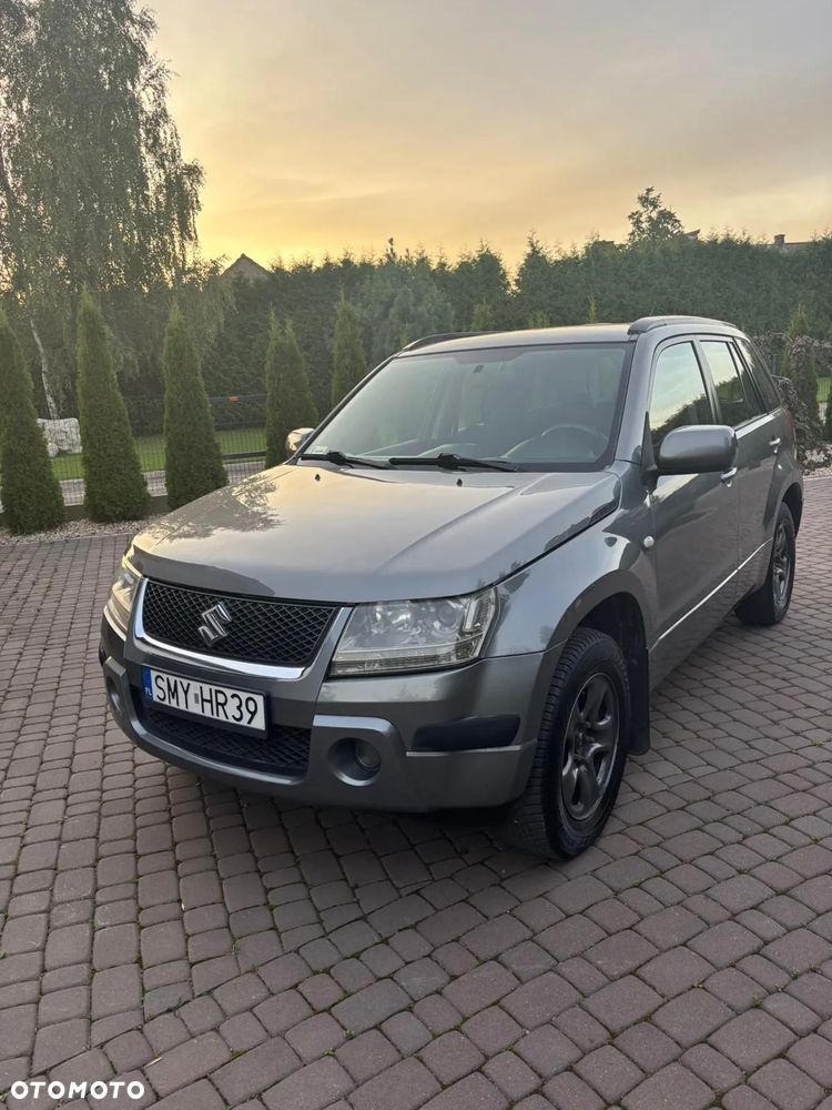Suzuki Grand Vitara 2.0 - 1
