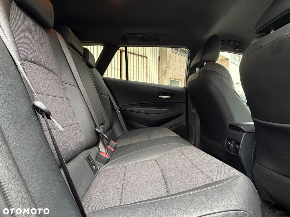 Toyota Corolla 1.8 Hybrid Comfort - 16