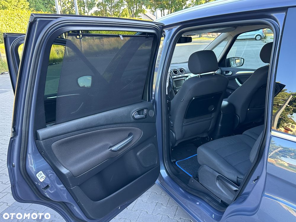 Ford Galaxy 2.0 TDCi DPF Business Edition - 23