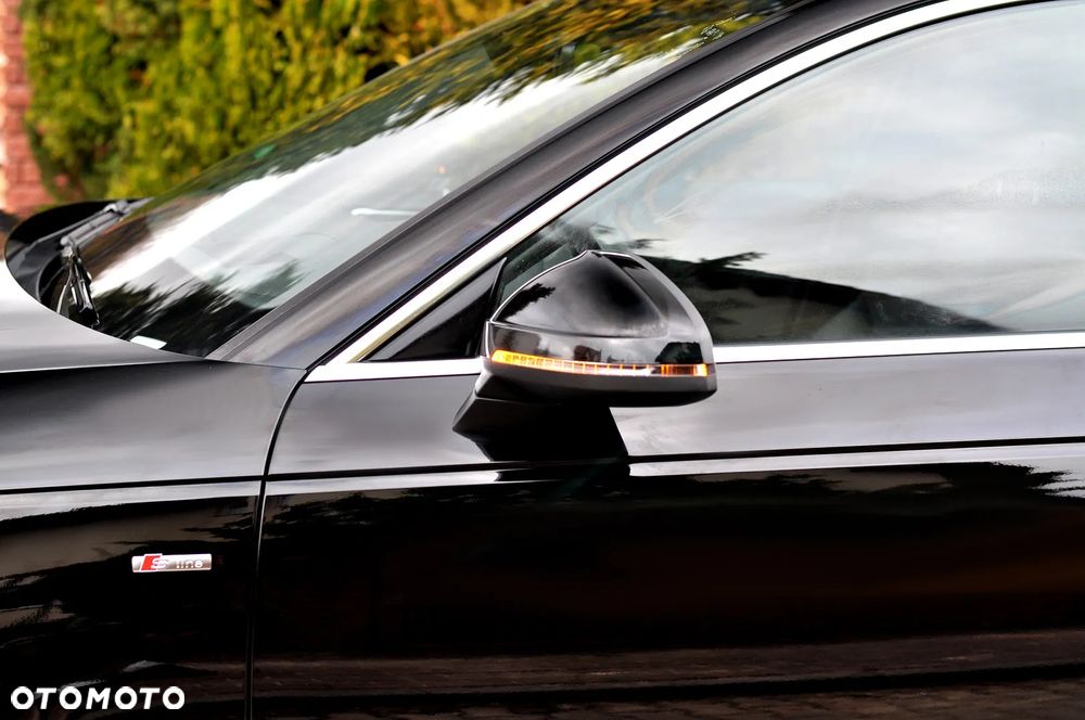 Audi A4 Avant 40 TDI quattro S tronic S line - 12
