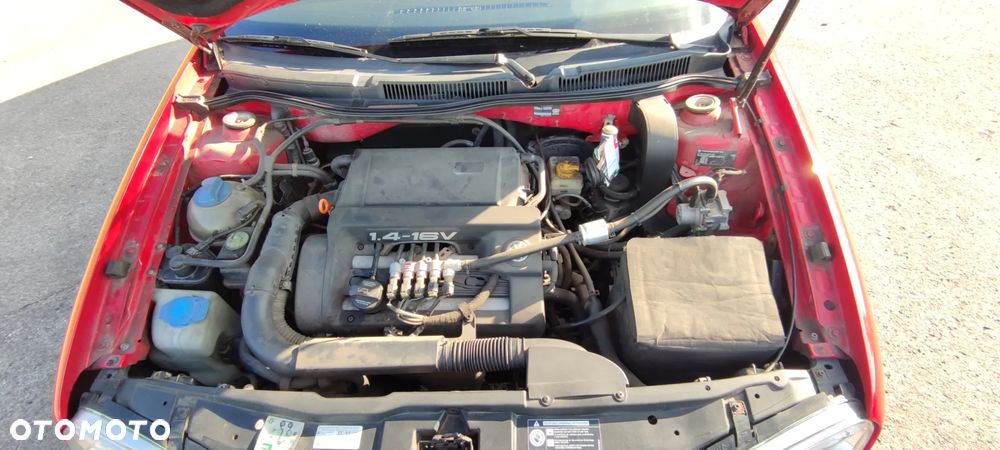 Volkswagen Golf 1.4 Comfortline - 9