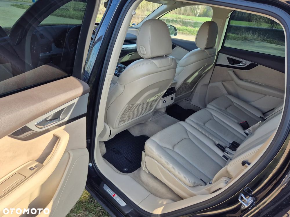 Audi Q7 50 TDI Quattro Tiptronic - 13