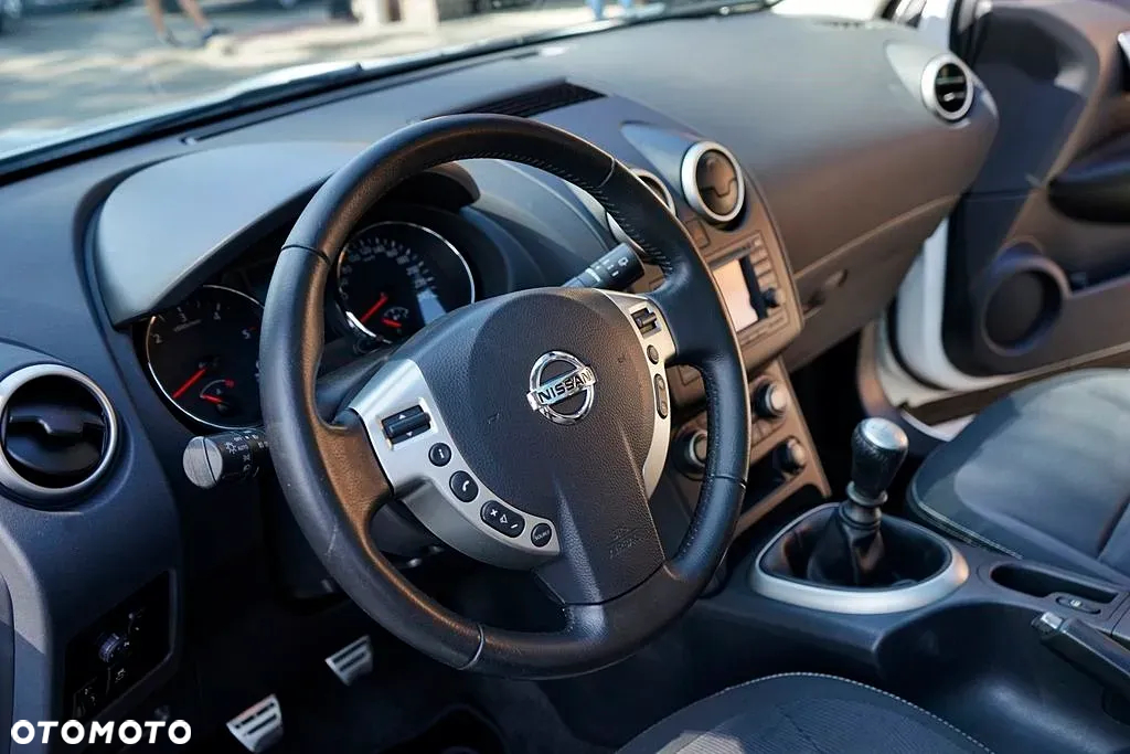 Nissan Qashqai+2 - 21