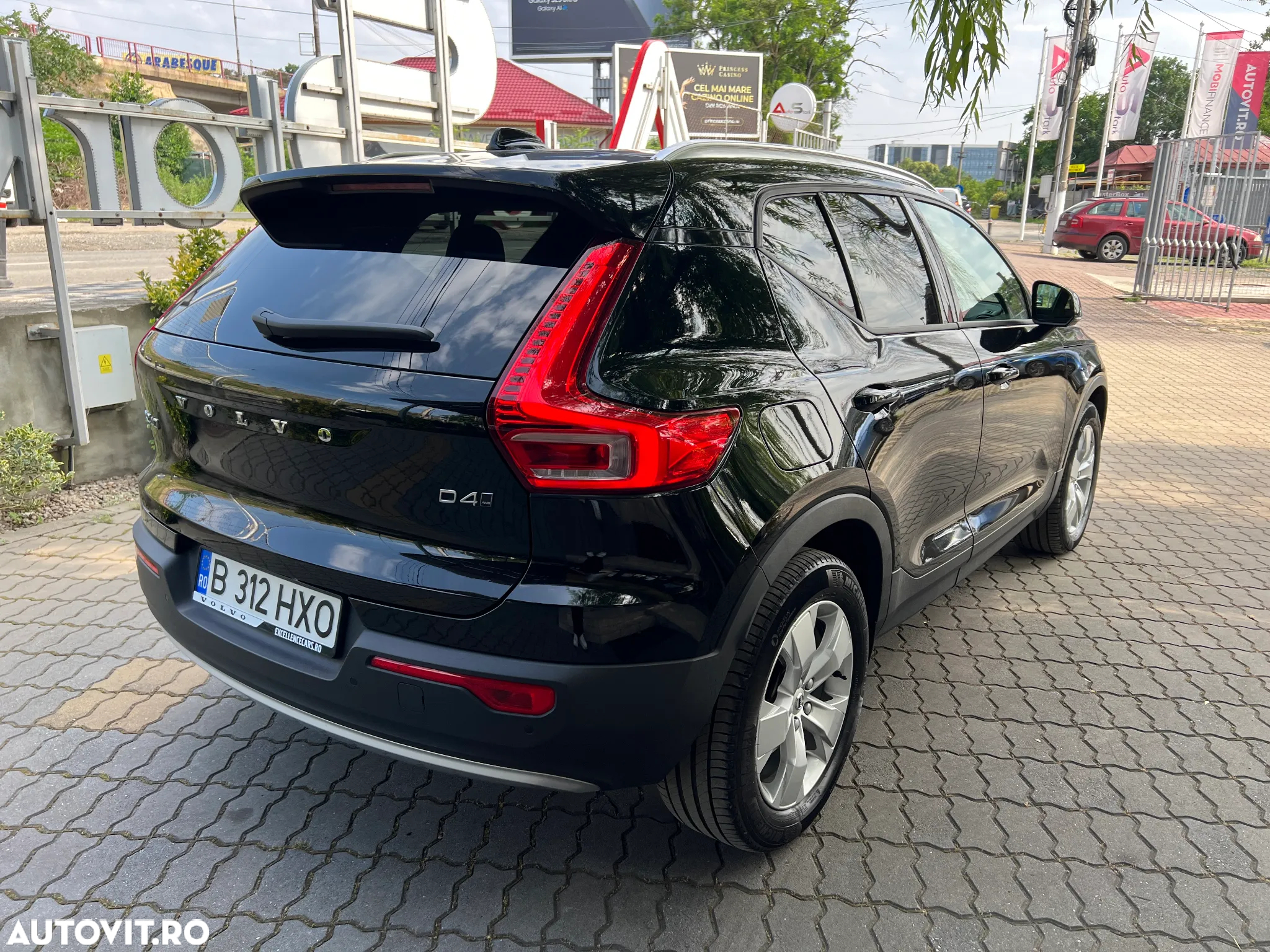 Volvo XC 40 D4 AWD Momentum - 7