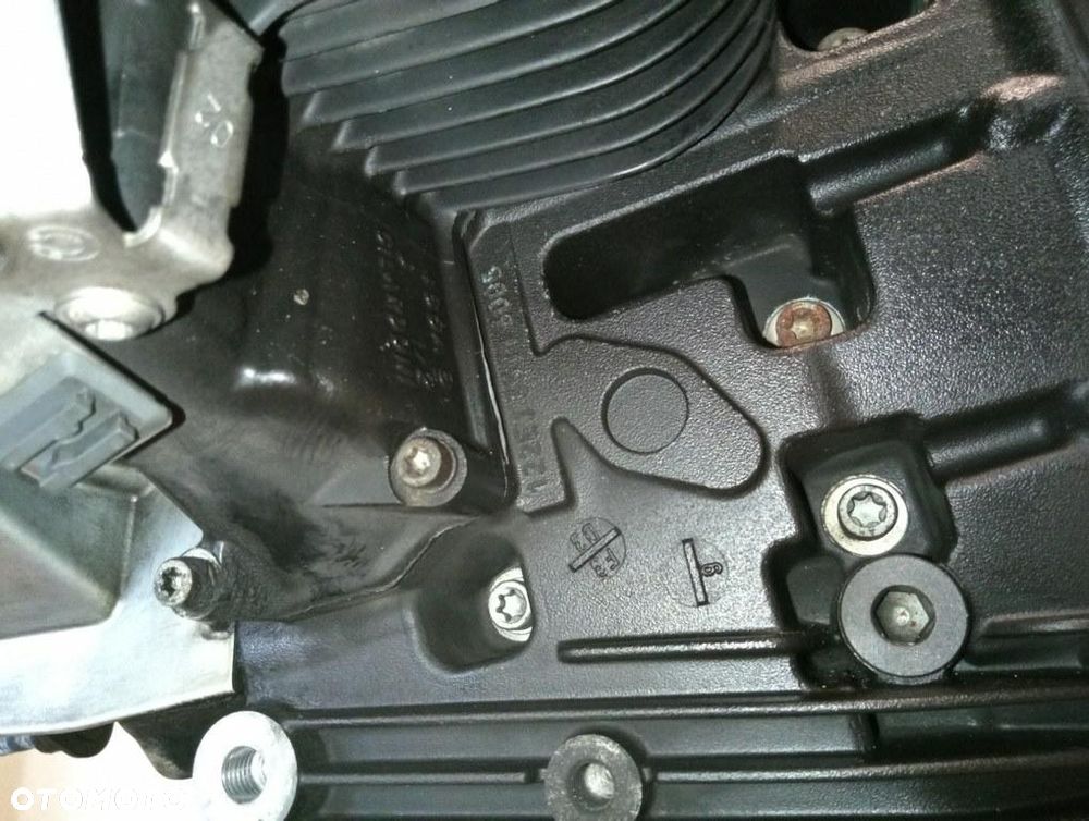 Silnik kompletny skrzynia biegów BMW R 1200RT K26 10-14r   PN. 11007716691Silnik kompletny skrzynia biegów BMW R 1200RT K26 10-14r   PN. 11007716691 - 11