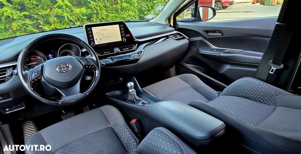Toyota C-HR - 26