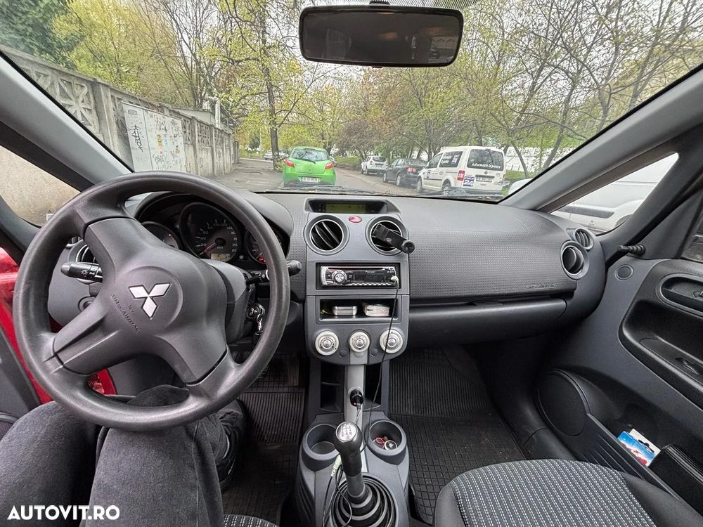Mitsubishi Colt - 2