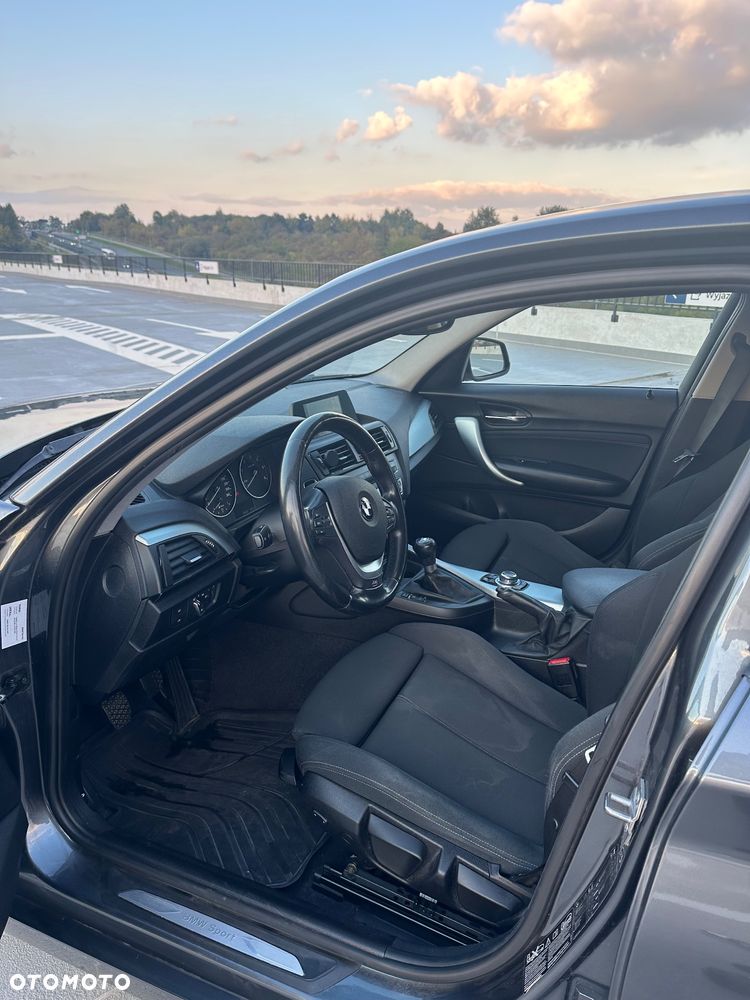 BMW Seria 1 118d xDrive Sport Line - 3
