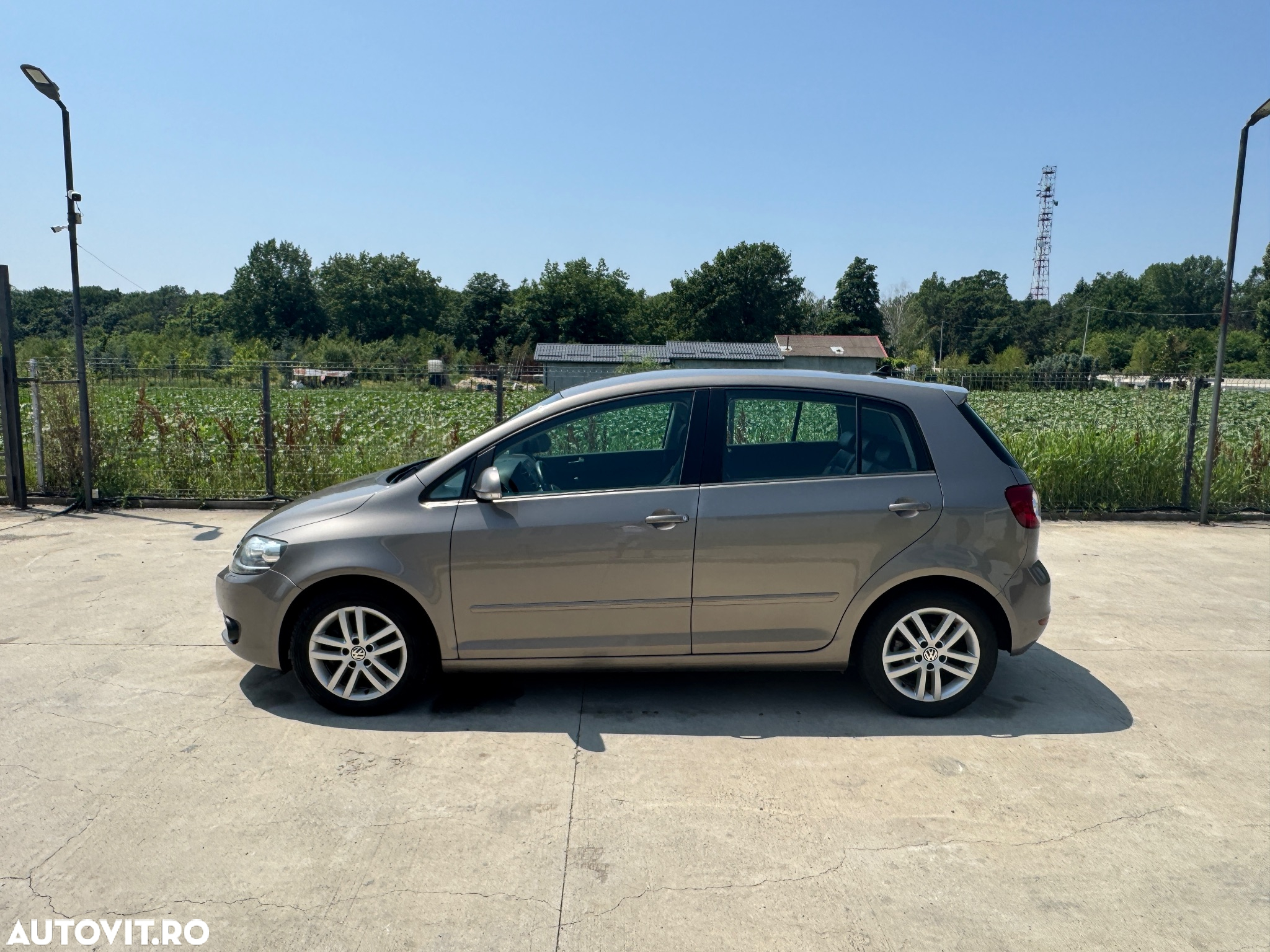 Volkswagen Golf 1.6 TDI DSG BMT Highline - 11
