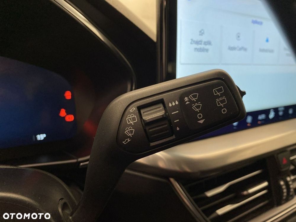 Ford Focus - 25