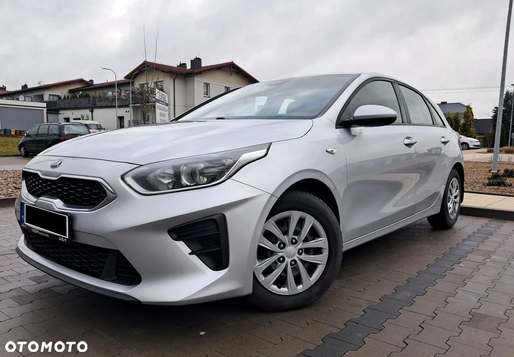 Kia Ceed - 12