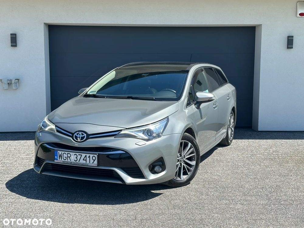 Toyota Avensis 1.8 Prestige MS - 2