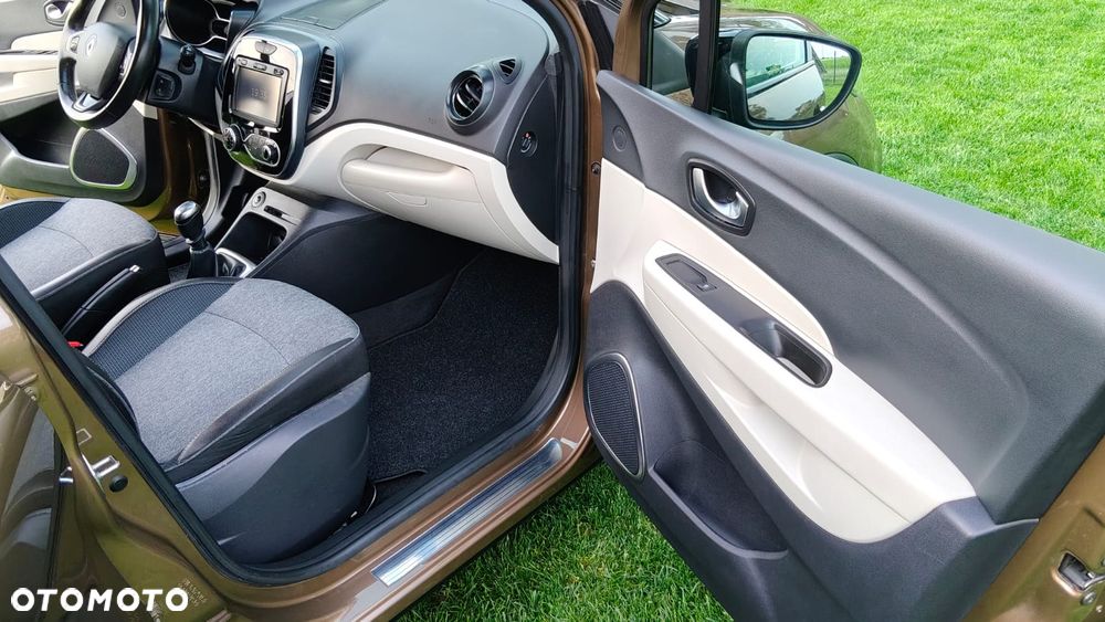 Renault Captur 1.3 Energy TCe Initiale Paris - 30