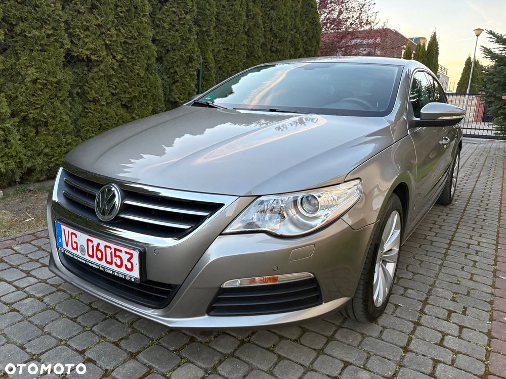 Volkswagen Passat CC - 1