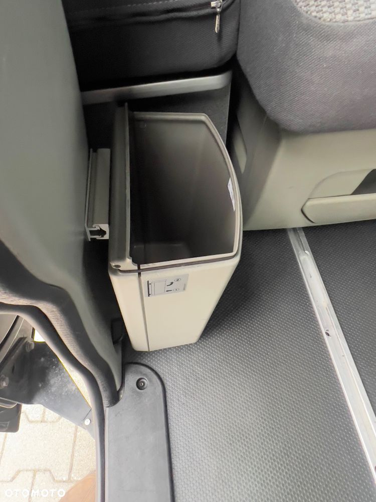 Opel Vivaro - 23