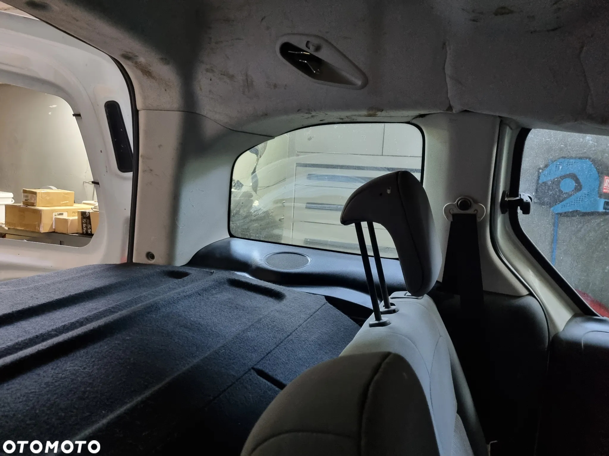 BOCZEK OSŁONA SŁUPKA PÓŁKA PARTNER BERLINGO III TEPEE 08r.+ - 2