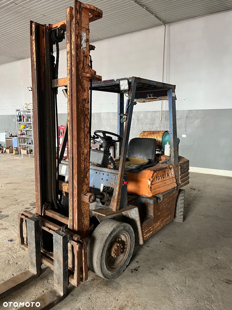Toyota 25 - 2