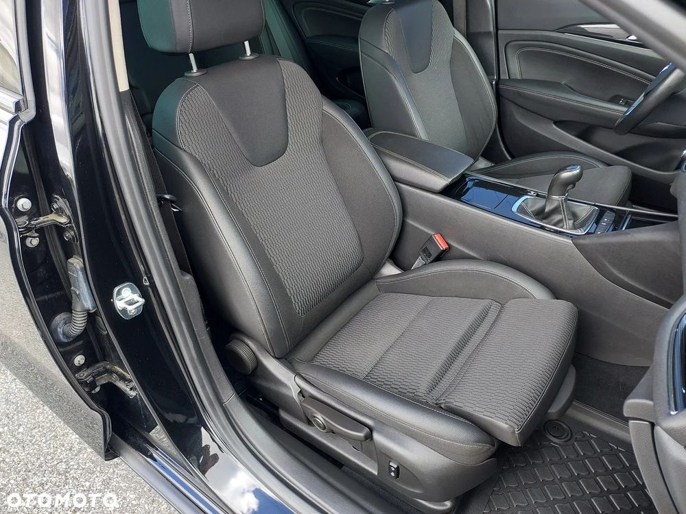 Opel Insignia 2.0 CDTI Cosmo S&S - 22