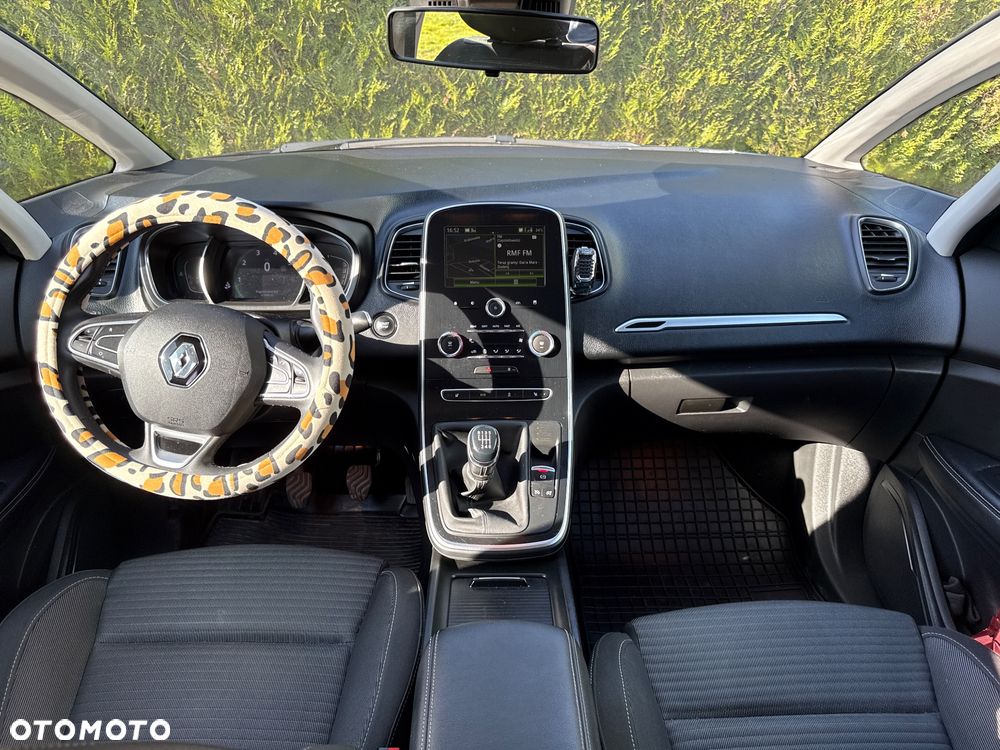 Renault Scenic - 12