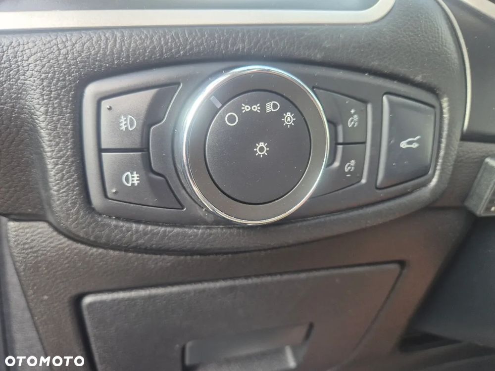 Ford Edge - 33
