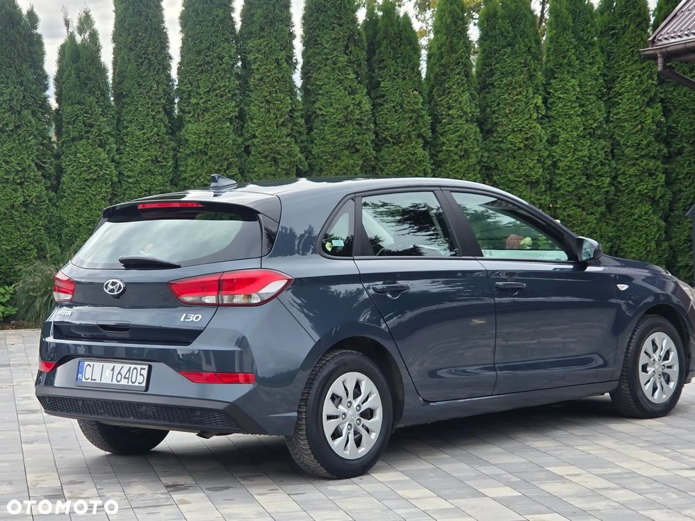 Hyundai i30 1.5 DPI Classic + - 20