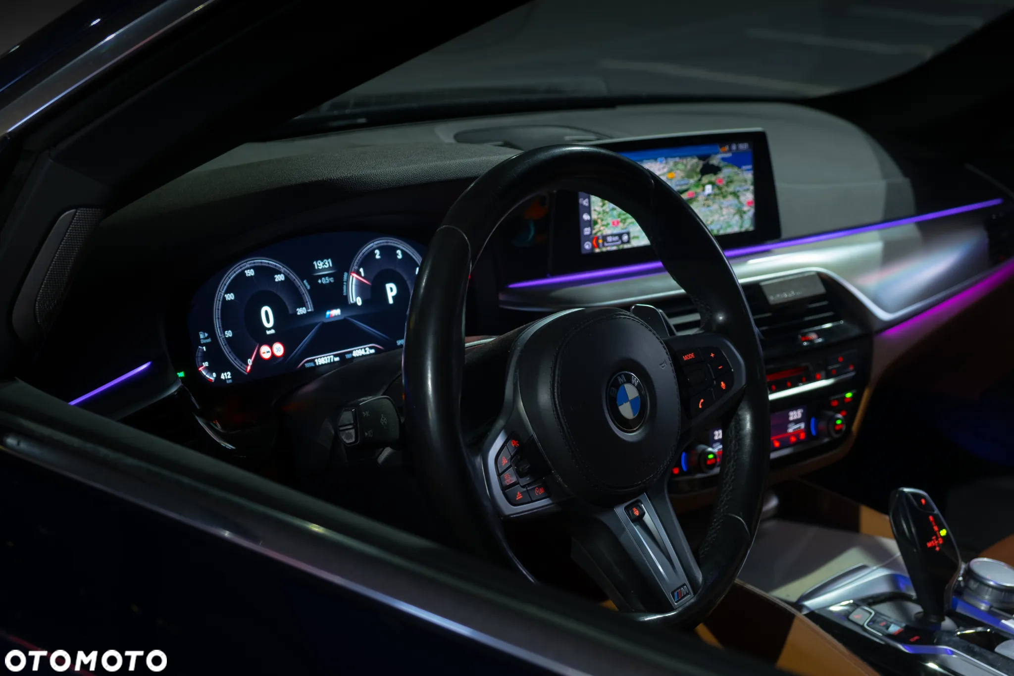 BMW Seria 5 520d M Sport - 4