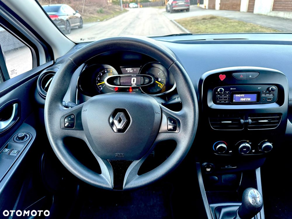 Renault Clio - 12