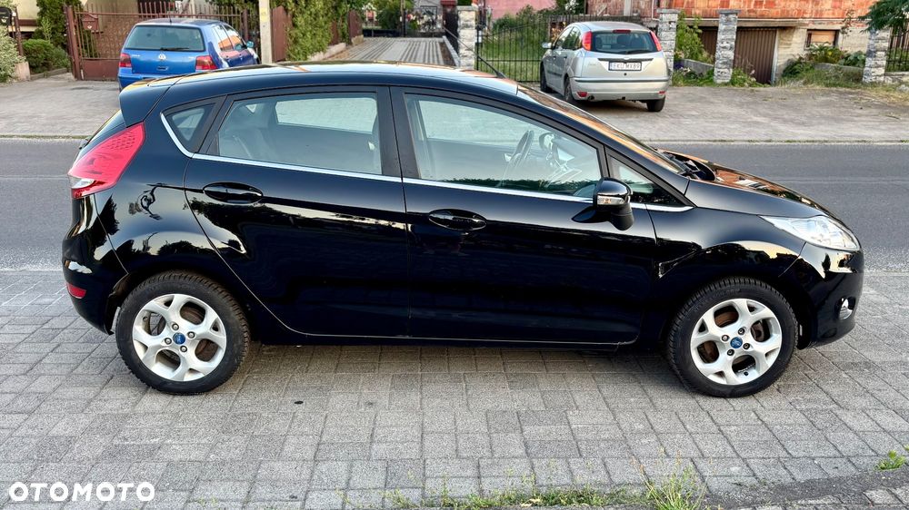 Ford Fiesta 1.25 Titanium - 21