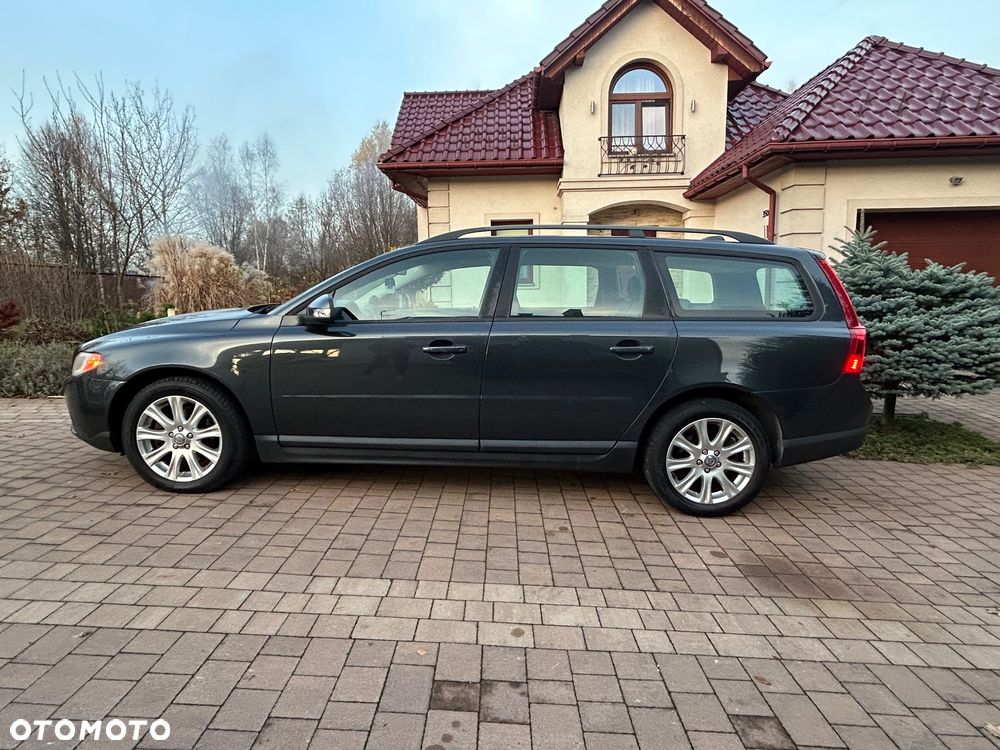 Volvo V70 2.0 Momentum - 17