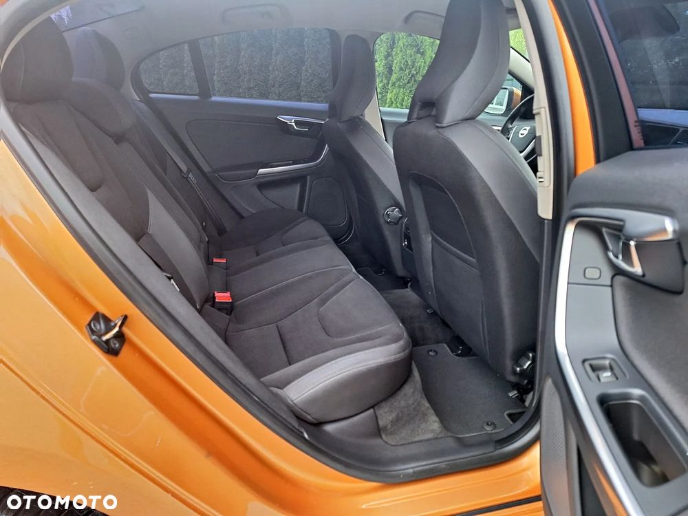 Volvo S60 D3 Geartronic - 15