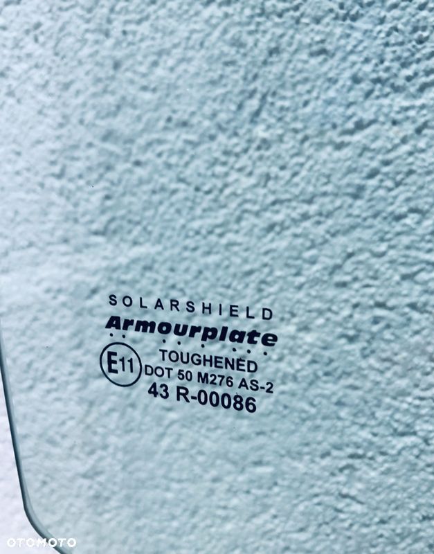 Szyba boczna prawa tylna RENAULT CLIO II 5D HBK 1999- - 2