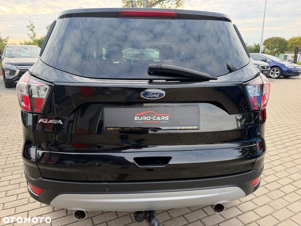 Ford Kuga 2.0 TDCi 2x4 Titanium - 5
