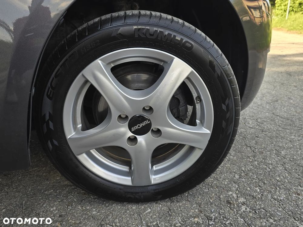 Toyota Yaris 1.33 Luna - 29