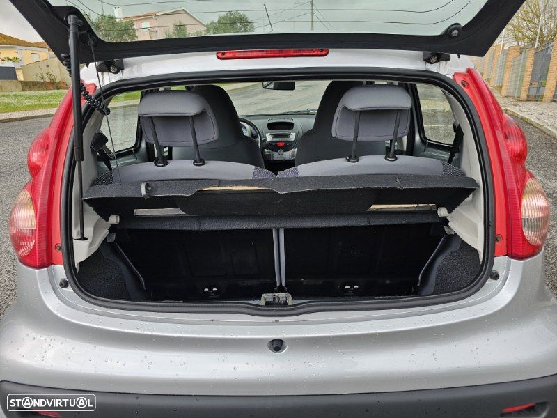 Peugeot 107 1.0 Urban - 21