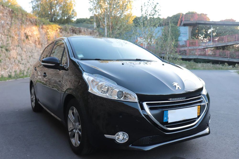 Peugeot 208 1.2 VTi Allure