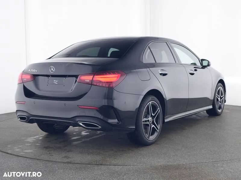 Mercedes-Benz A 250 e Aut. - 2