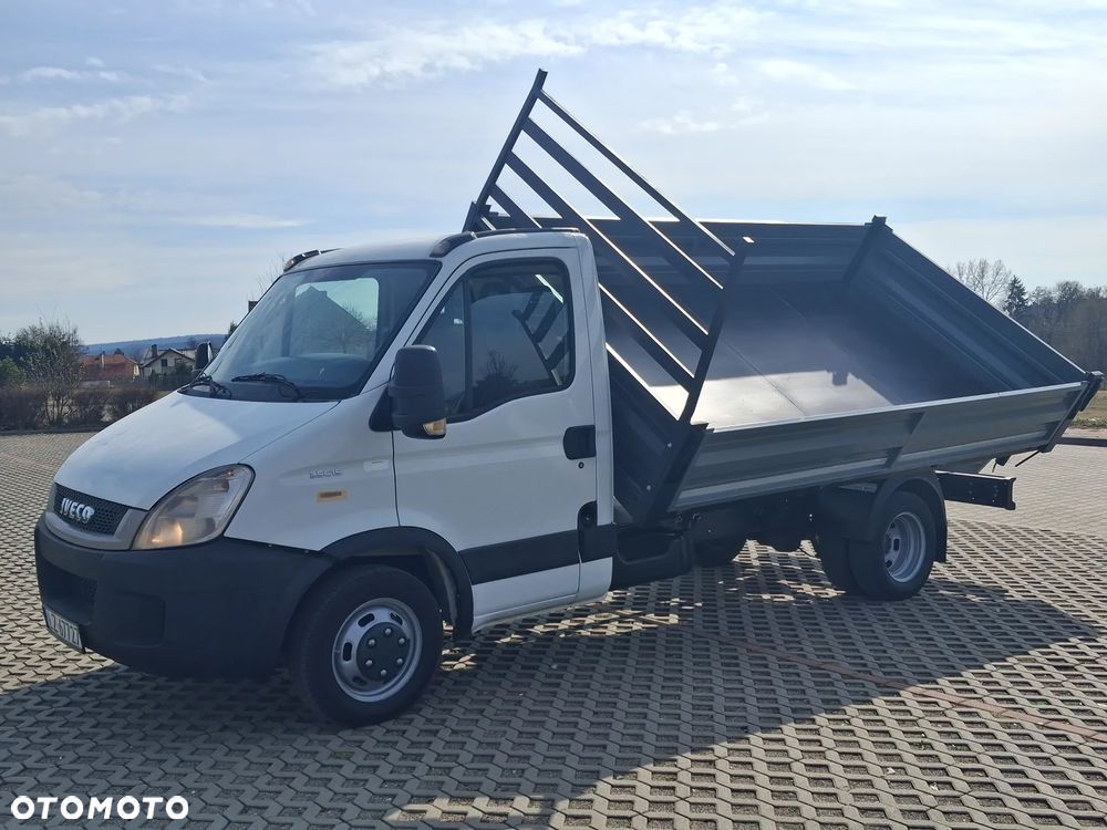 Iveco Daily 35c15 3.0 HPI 150KM Salon PL - 28