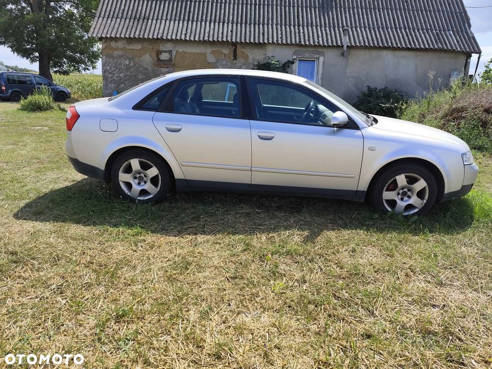 Audi A4 Limousine - 2