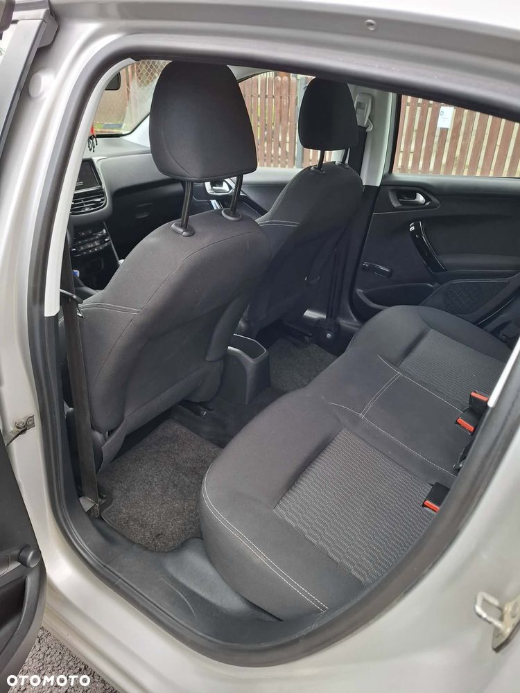 Peugeot 208 1.2 PureTech Access - 7