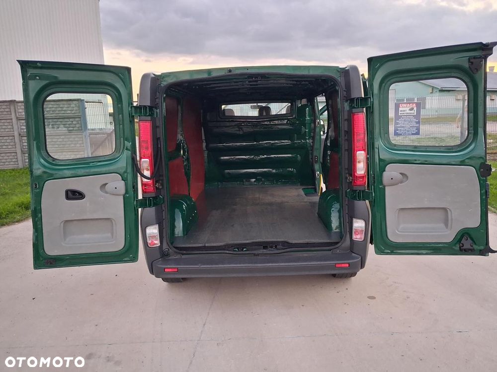Opel Vivaro - 24