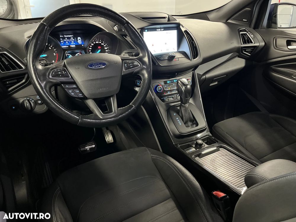 Ford Kuga 2.0 TDCi 4WD Powershift ST-Line - 12